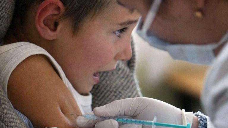 Πολεμική κατά εμβολίων - Ανησυχία για το «ξύπνημα» της ιλαράς