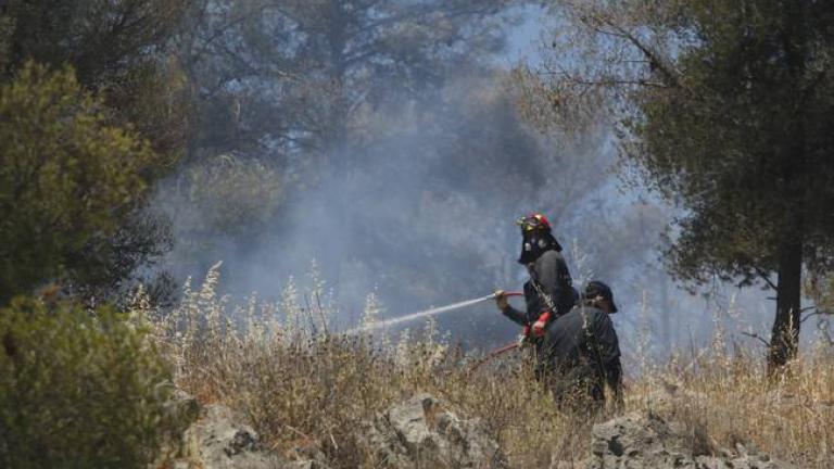 Οριοθετημένες και υπό μερικό έλεγχο όλες οι φωτιές-Υψηλός ο κίνδυνος πυρκαγιάς και σήμερα