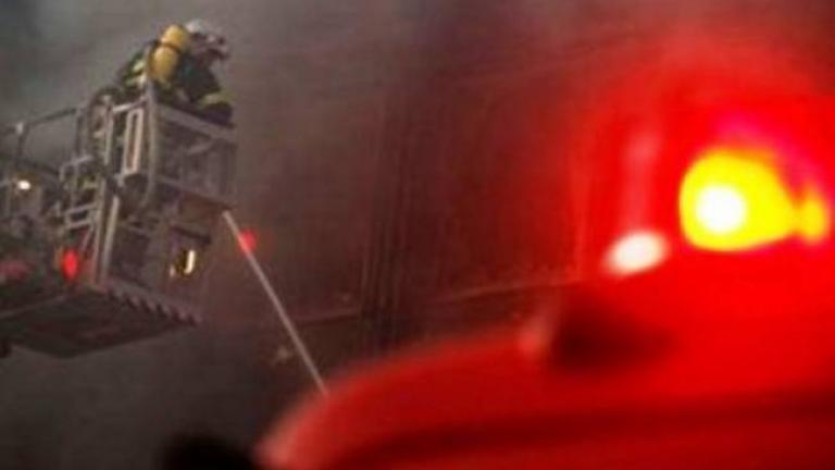Πυρκαγιά σε διαμέρισμα στο κέντρο της Αθήνας-Κινδύνευσε μάνα με τα τρία της παιδιά