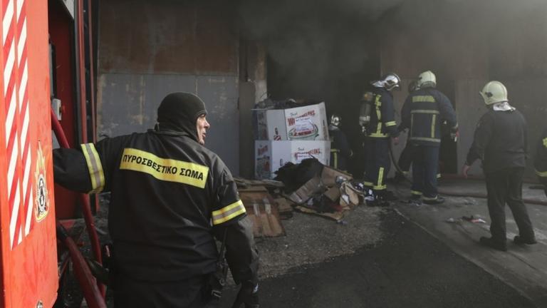 Νεκρή 12χρονη ύστερα από φωτιά σε διαμέρισμα - Διασωληνωμένη η 46χρονη μητέρα 