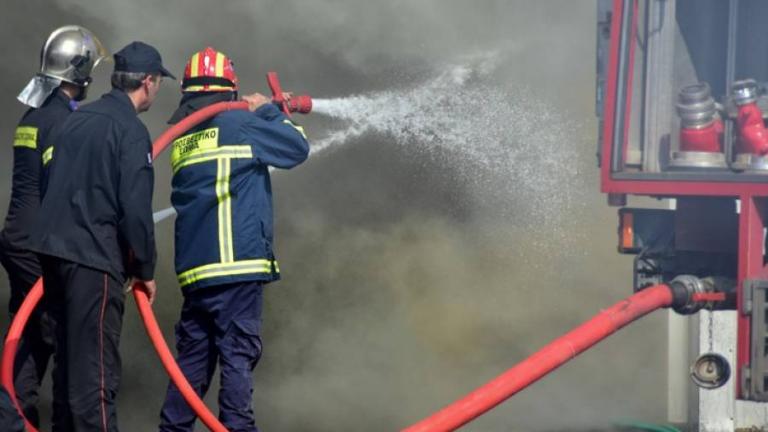 Πυρκαγιά ξέσπασε στην Αγιά της Λάρισας (ΦΩΤΟ)