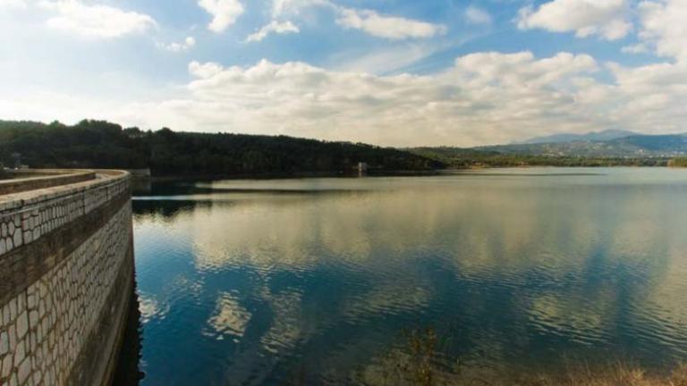 Αγώνας δρόμου γύρω από το φράγμα της Λίμνης Μαραθώνα