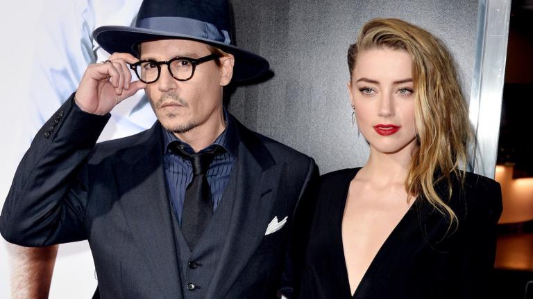 Η Amber Heard δεν άντεξε και πολύ μόνη της...