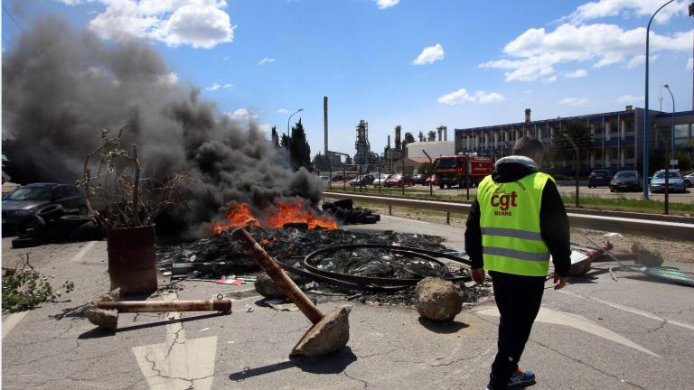 Από τα αποθέματα πετρελαίου αντλεί η Γαλλία λόγω της απεργίας