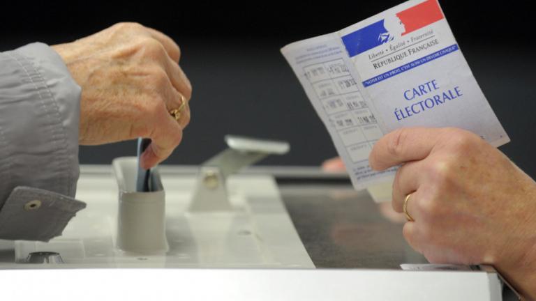 Γαλλικές εκλογές: Επικίνδυνα χαμηλή προσέλευση στις κάλπες
