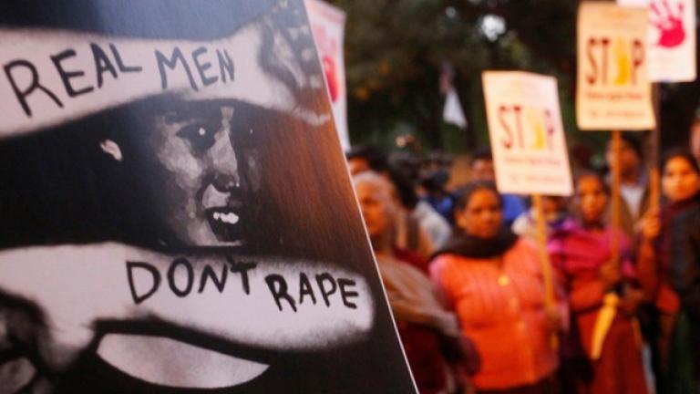  Πωλούνται βίντεο στα οποία καταγράφονται ομαδικοί βιασμοί γυναικών στο Ούταρ Πραντές