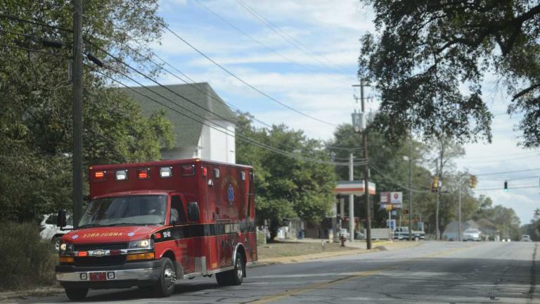 Άφησε τα δίδυμα κοριτσάκια του στο αυτοκίνητο και πεθάναν από τη ζέστη 