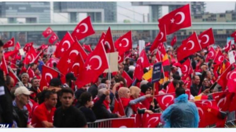 Μικρής έκτασης επεισόδια στη διαδήλωση του προέδρου Ερντογάν στην Κολωνία