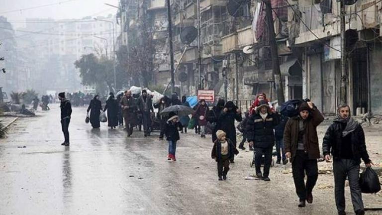 Χιλιάδες άνθρωποι έχουν εγκλωβιστεί μέσα και γύρω από το Χαλέπι