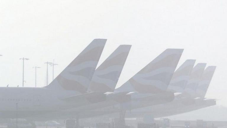 Περίπου 100 πτήσεις ακυρώθηκαν και σήμερα για δεύτερη συνεχόμενη ημέρα στο αεροδρόμιο Χίθροου