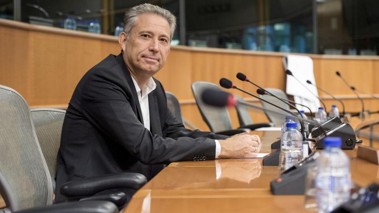 Χρυσόγονος: Να μη μεταφερθεί το κλίμα του Brexit και στη Γαλλία