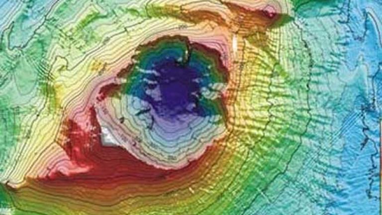 7 φορές πιο ενεργό από το ηφαίστειο της Σαντορίνης είναι το διπλανό υποθαλάσσιο ηφαίστειο ''Κολούμπος''