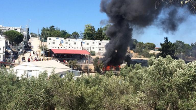 Επιστολή για τα επεισόδια στη Μόρια έστειλε ο δήμαρχος Λέσβου σε Τσίπρα και αρμόδιους υπουργούς