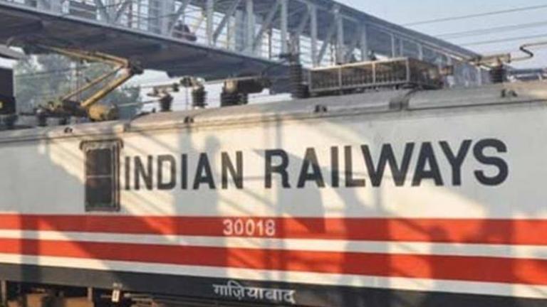 Ινδία: Αγρότης κερδίζει ένα τραίνο στη νομική διαμάχη του με την Indian Railways