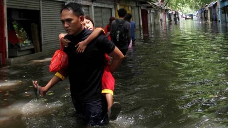 Φονικές καταιγίδες και κατολισθήσεις στην Ινδονησίας