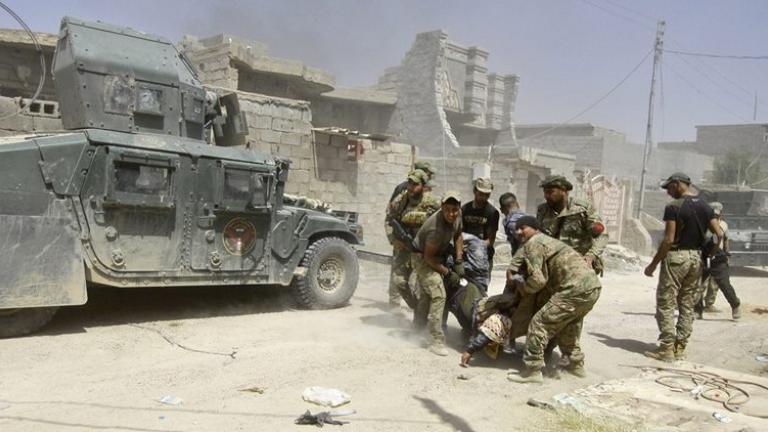 Ιράκ: Ένοπλοι ζωσμένοι με εκρητικά επιτέθηκαν σε δύο αστυνομικά τμήματα στη Σαμάρα