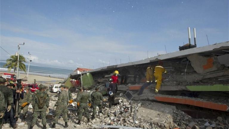 423 οι νεκροί από το φονικό σεισμό στον Ισημερινό