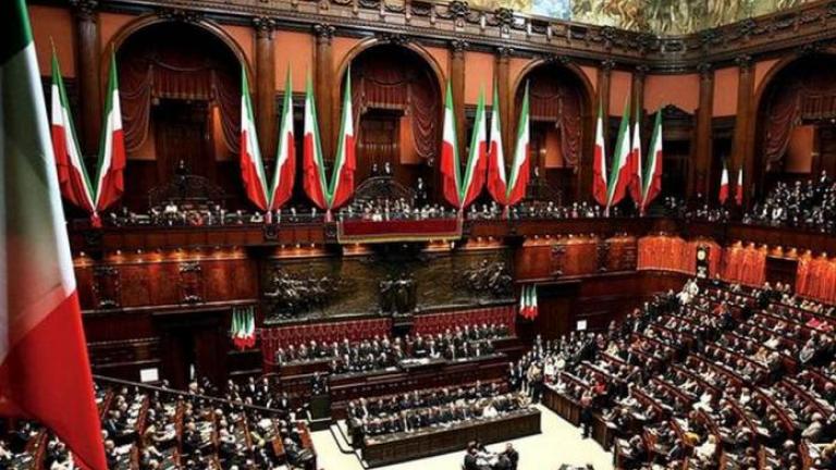 Ιταλία Δημοψήφισμα: Εγκρίθηκε ο κρατικός προϋπολογισμός του 2017