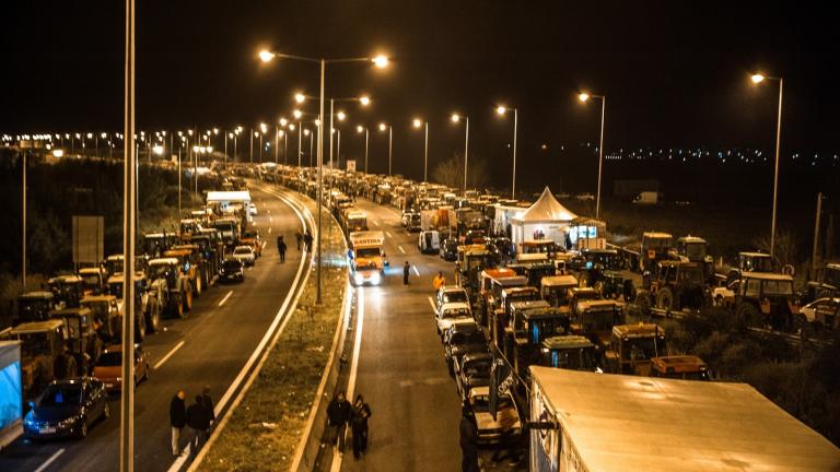 Μπλόκα Αγροτών: Άνοιξε η εθνική οδός Θεσσαλονίκης-Σερρών και το ρεύμα προς Θεσσαλονίκη στη Νίκαια