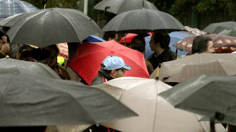 Βροχές και καταιγίδες το Σαββατοκύριακο