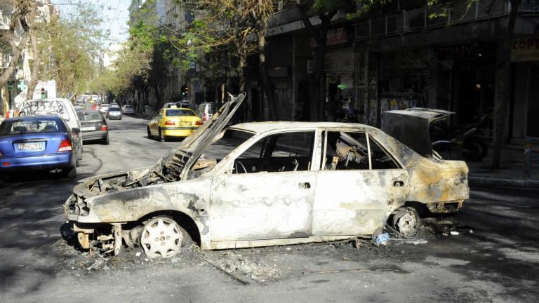 Αρρωστημένη ζήλια! Έκαψε δύο φορές το αυτοκίνητο της πρώην του