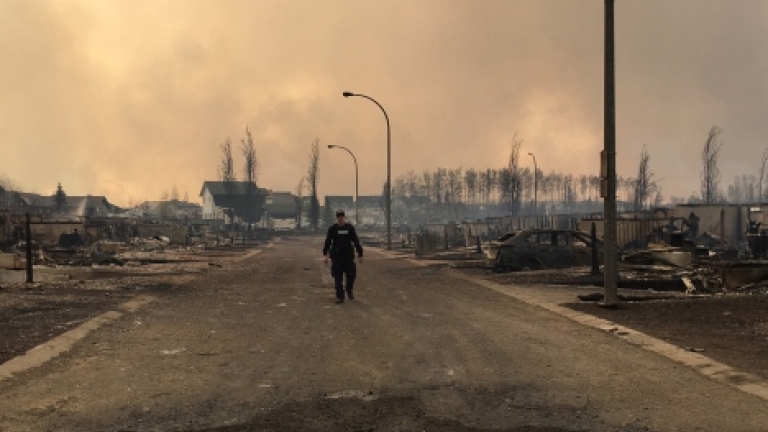 Κόλαση του Δάντη στον Καναδά-Δεκαπλασιάστηκε το μέτωπο της πυρκαγιάς (PHOTOS+VIDEOS)