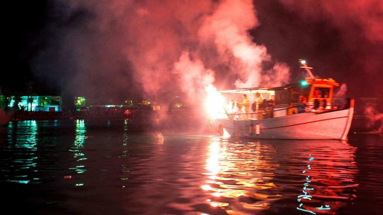 Πάσχα 2017- Έθιμα και παραδόσεις: Το κάψιμο του Ιούδα, τα «Μαζίδια» και οι «αυγομαχίες» στην ανατ. Μακεδονία