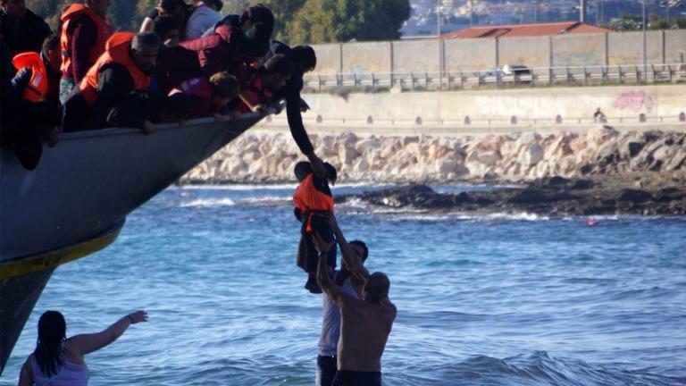 Στην Κάρπαθο έφθασαν 71 πρόσφυγες και μετανάστες