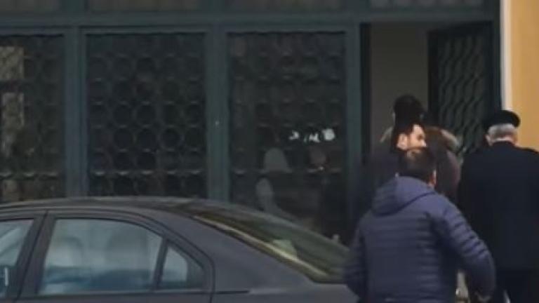 Απίστευτοι οι ισχυρισμοί του αστυνομικού-φονιά του οδηγού ταξί στην Καστοριά-Μέχρι και ληστεία επικαλέστηκε