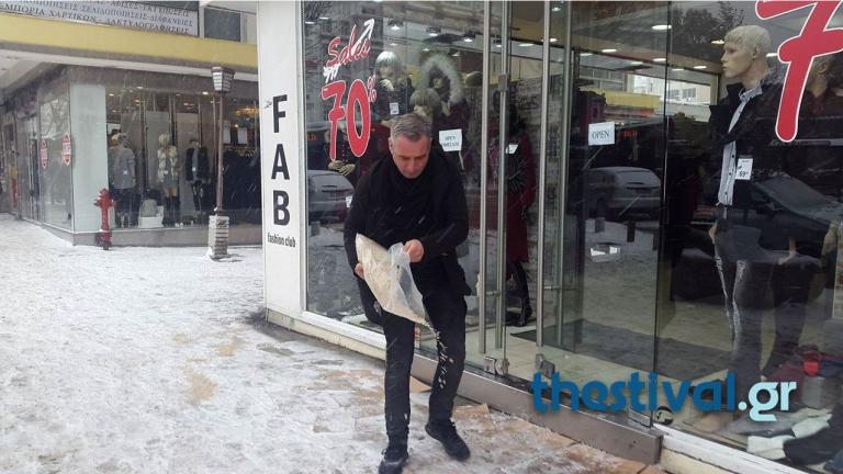 Θεσσαλονίκη: Όποιος άνοιξε σήμερα το κατάστημά του, θα πρέπει να είναι παλαβός
