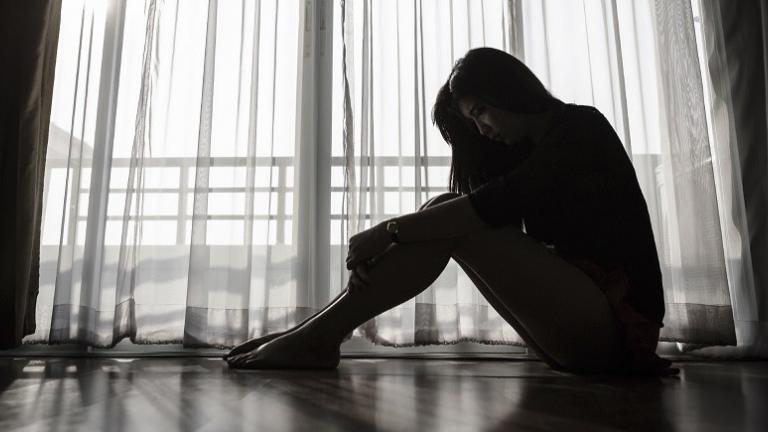 Πώς μπορούμε να διακρίνουμε και να πολεμήσουμε την κατάθλιψη