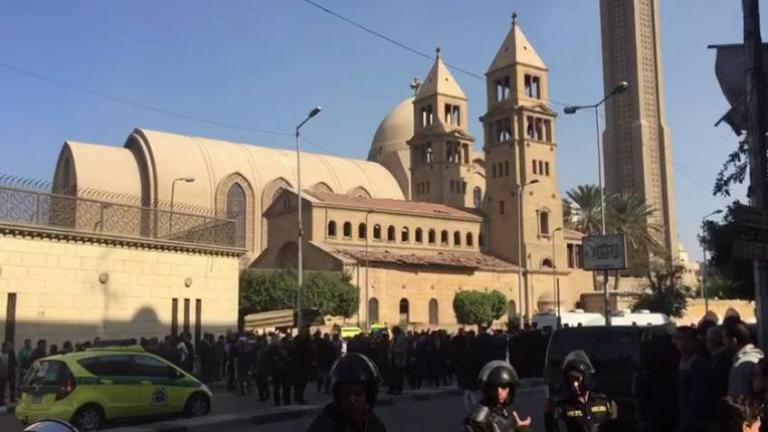 Αιματηρή έκρηξη σε καθεδρικό ναό κοπτών στο Κάιρο