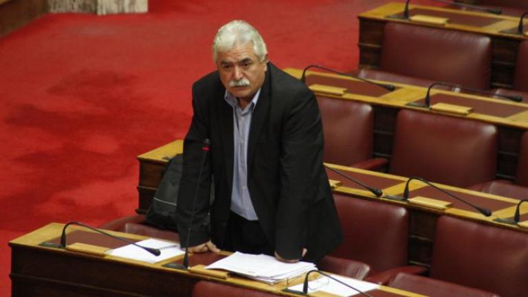 Αν. Πετρόπουλος: Δεν υφίσταται ο λόγος καταβολής του ΕΚΑΣ
