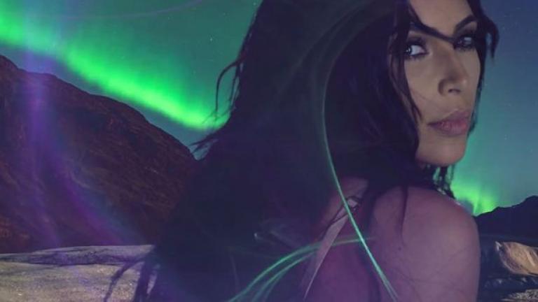 Χριστούγεννα 2016: Η απρόσμενη επιστροφή της Κιμ Καρντάσιαν