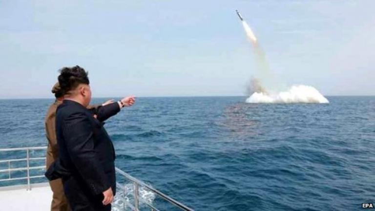 Στη δοκιμή βαλλιστικού πυραύλου που εκτοξεύτηκε από υποβρύχιο προχώρησε η Βόρεια Κορέα