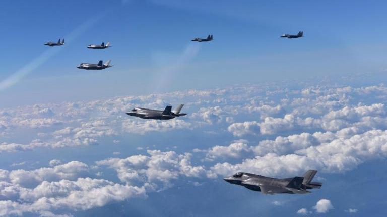 ΗΠΑ και Ν.Κορέα προκαλούν τον Κιμ με μαχητικά βομβαρδιστικά