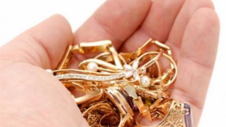 Οι σύγχρονοι μαυραγορίτες είναι εδώ και παραμονεύουν "νόμιμα" για ένα κομμάτι ψωμί