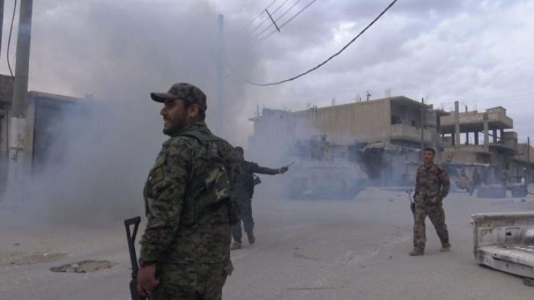Συρία: Σφοδρές μάχες προ των πυλών της Ράκας μεταξύ τζιχαντιστών του ISIS και Κούρδων μαχητών (ΦΩΤΟ+ΒΙΝΤΕΟ)