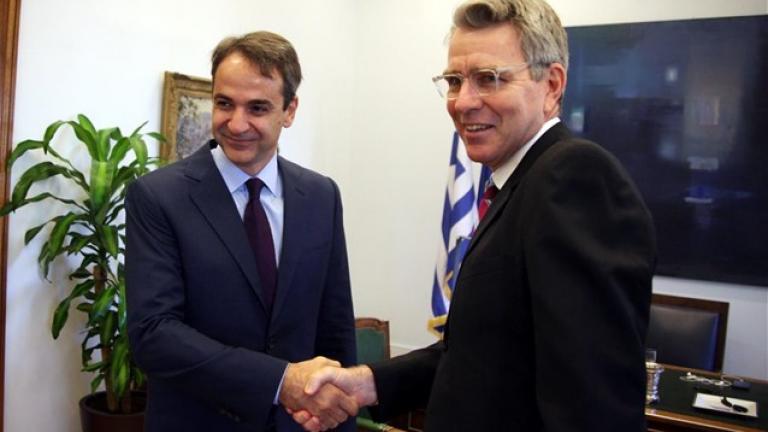 Τον Αμερικανό πρέσβη συνάντησε ο Κυρ. Μητσοτάκης