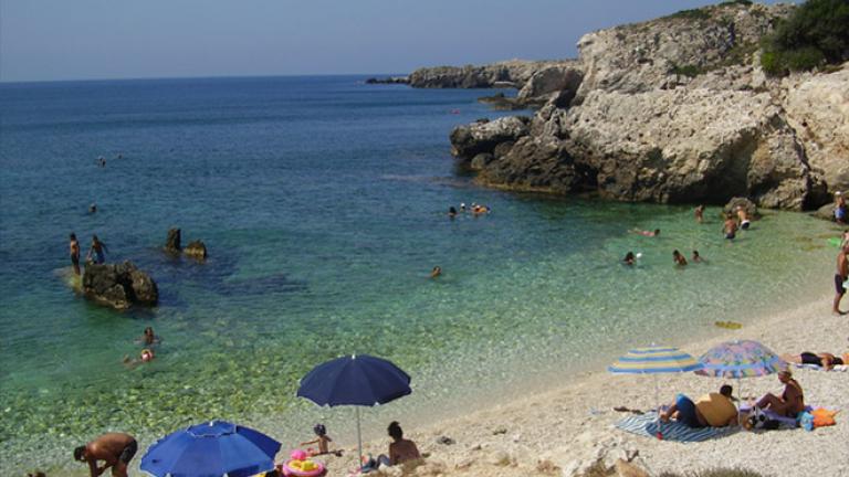 Αυτή είναι η πιο παγωμένη παραλία της Ελλάδας 