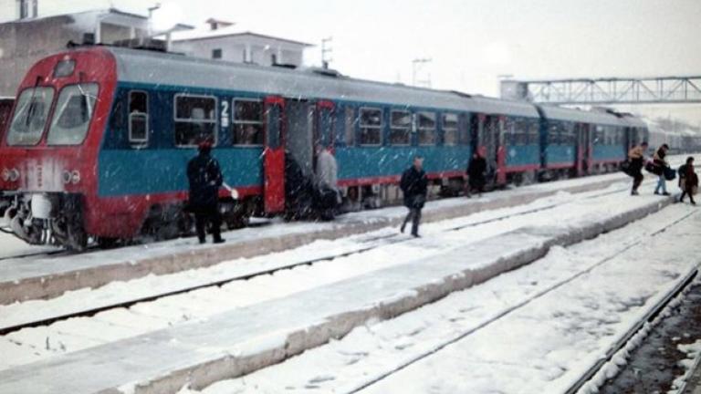 Για πάνω από 6 ώρες ακινητοποιήθηκε τρένο λόγω του χιονιά