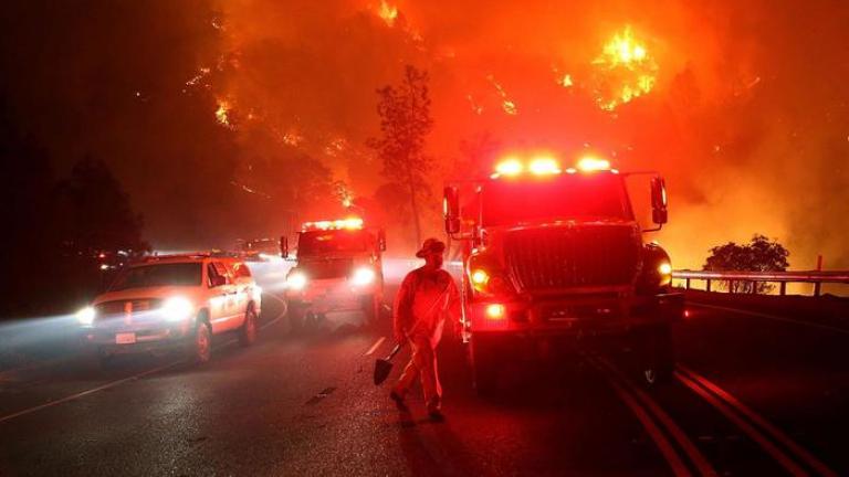 Φλέγεται η Καλιφόρνια-Απομακρύνθηκαν εκατοντάδες άνθρωποι από τα σπίτια τους 