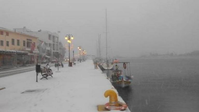 Έντονα προβλήματα στα νησιά βορείου Αιγαίου, λόγω σφοδρής χιονοθύελλας