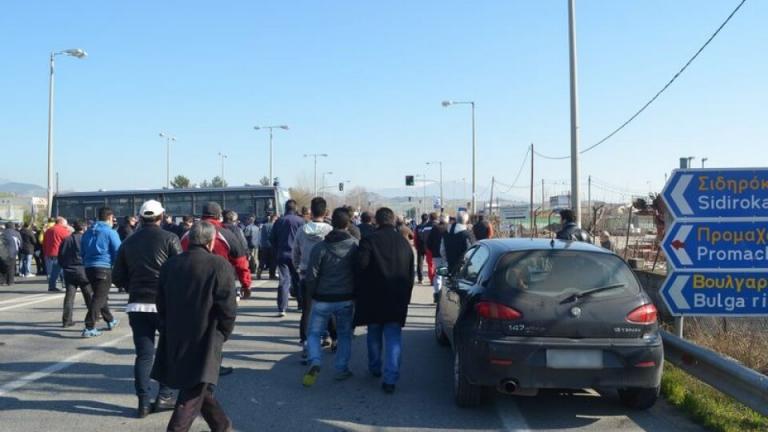 Κλειστή η εθνική οδός Σερρών – Θεσσαλονίκης - Αγρότες επιχειρούν ξανά για τον Προμαχώνα