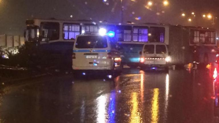 Θεσσαλονίκη: Λεωφορείο του ΟΑΣΘ εξετράπη λόγω της ολισθηρότητας