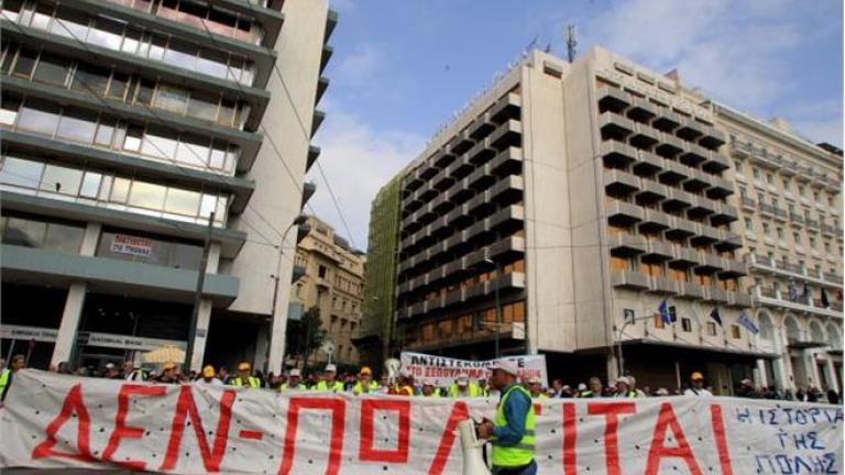 Συνεχίζουν τις κινητοποιήσεις οι εργαζόμενοι στα λιμάνια 