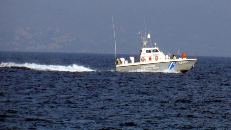Εισροή υδάτων σε αλιευτικό σκάφος με δύο Ελληνες επιβαίνοντες ανοιχτά της Άνδρου