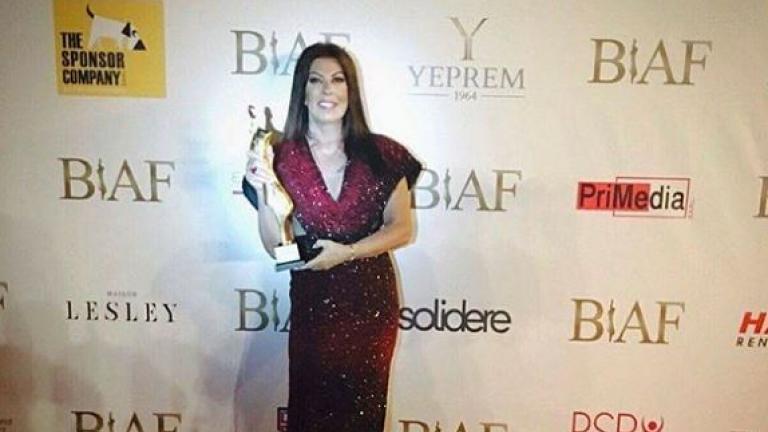 Η Άντζελα Δημητρίου βραβεύτηκε στο Λίβανο!