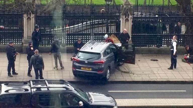 Λονδίνο: Δείτε LIVE εικόνα από τα σημεία των επιθέσεων 
