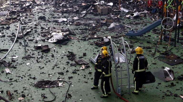Λονδίνο - φωτιά στον ουρανοξύστη: Θανάσιμα ερωτήματα - Φόβοι για 100 νεκρούς